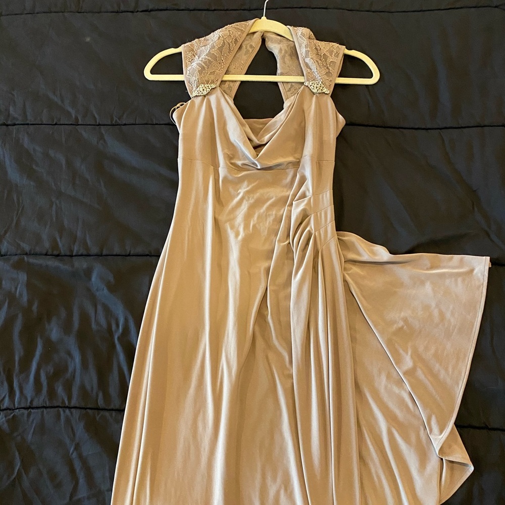 Full length formal dress - worn once 6p